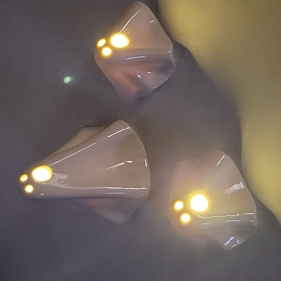 NWT Set of (3) Crate & Barrel Ceramic Halloween LED Screaming Ghosts - Picture 6 of 7